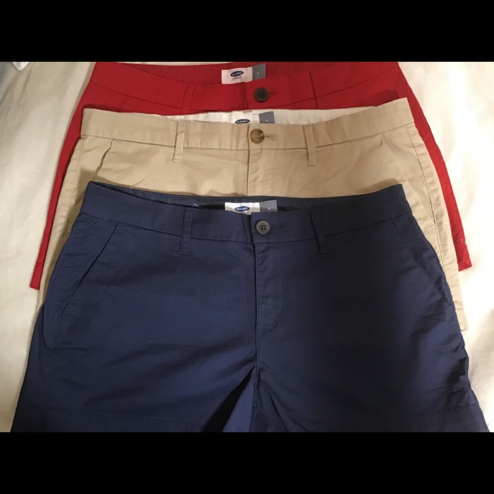 3 pairs of old navy shorts size 4